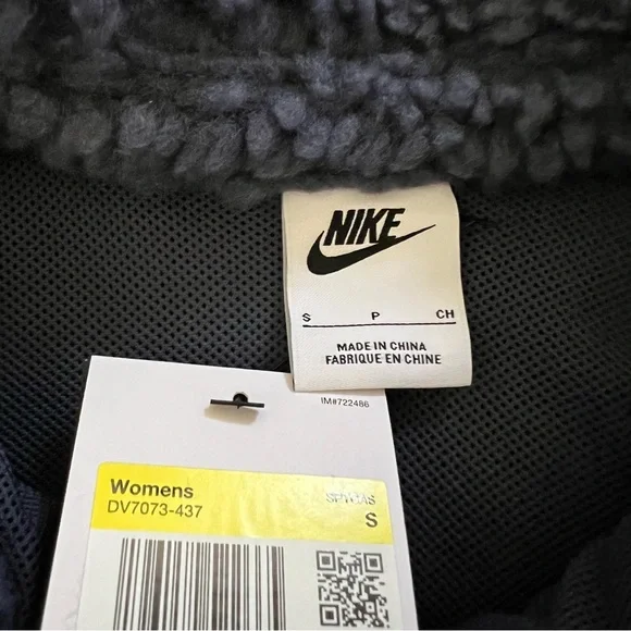 ✔️NWT✔️ NIKE Sportswear Swoosh Sherpa Oversize Jacket - Picture 6 of 8